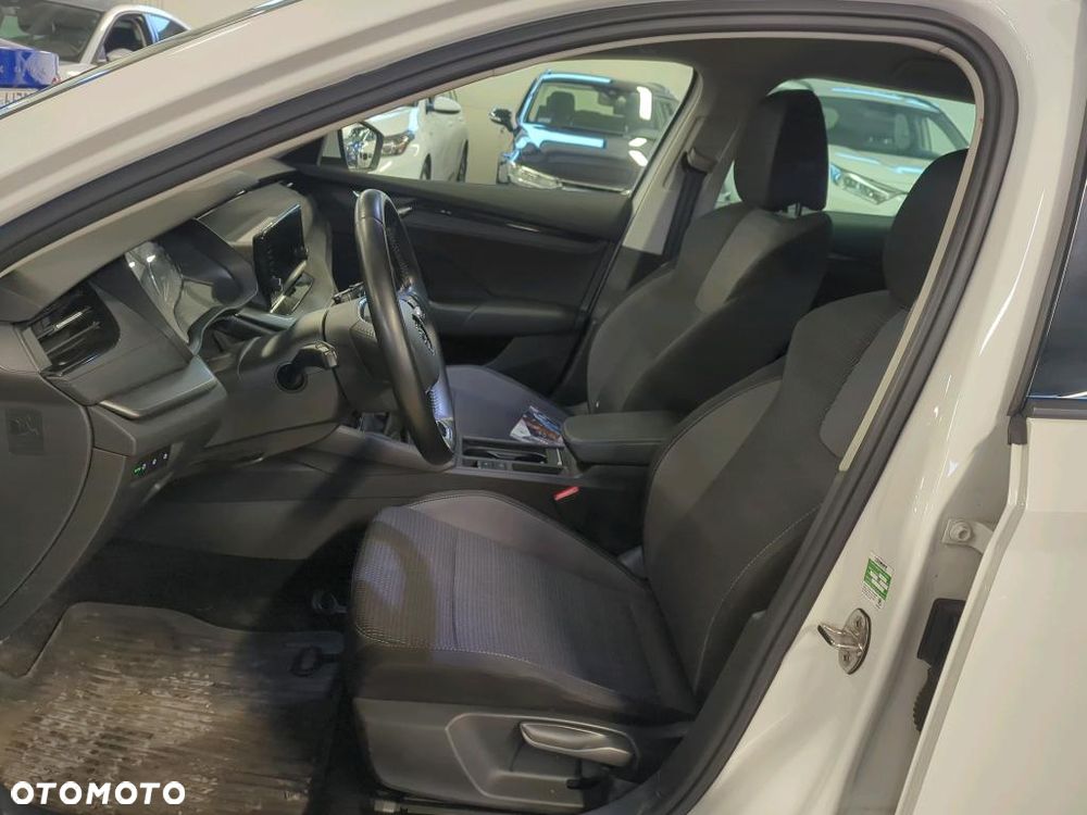 Skoda Octavia 1.5 TSI ACT Ambition - 5