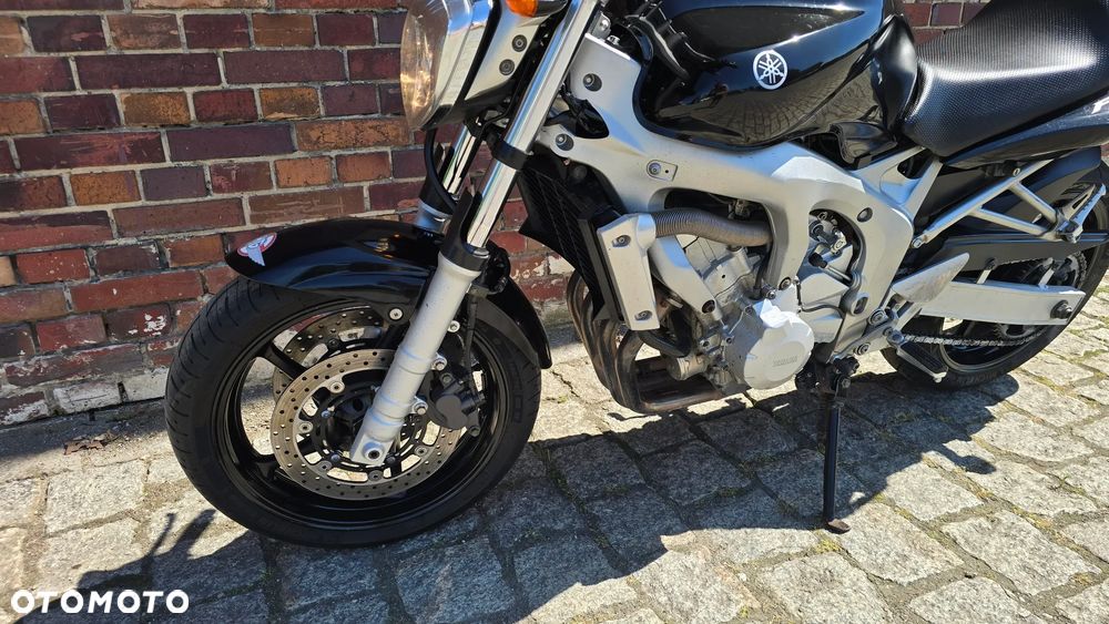 Yamaha FZ6 - 5