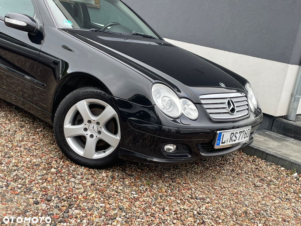Mercedes-Benz Klasa C 180 Kompressor Sportcoupe - 14