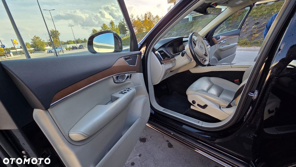 Volvo XC 90 T6 AWD Inscription 7os - 31