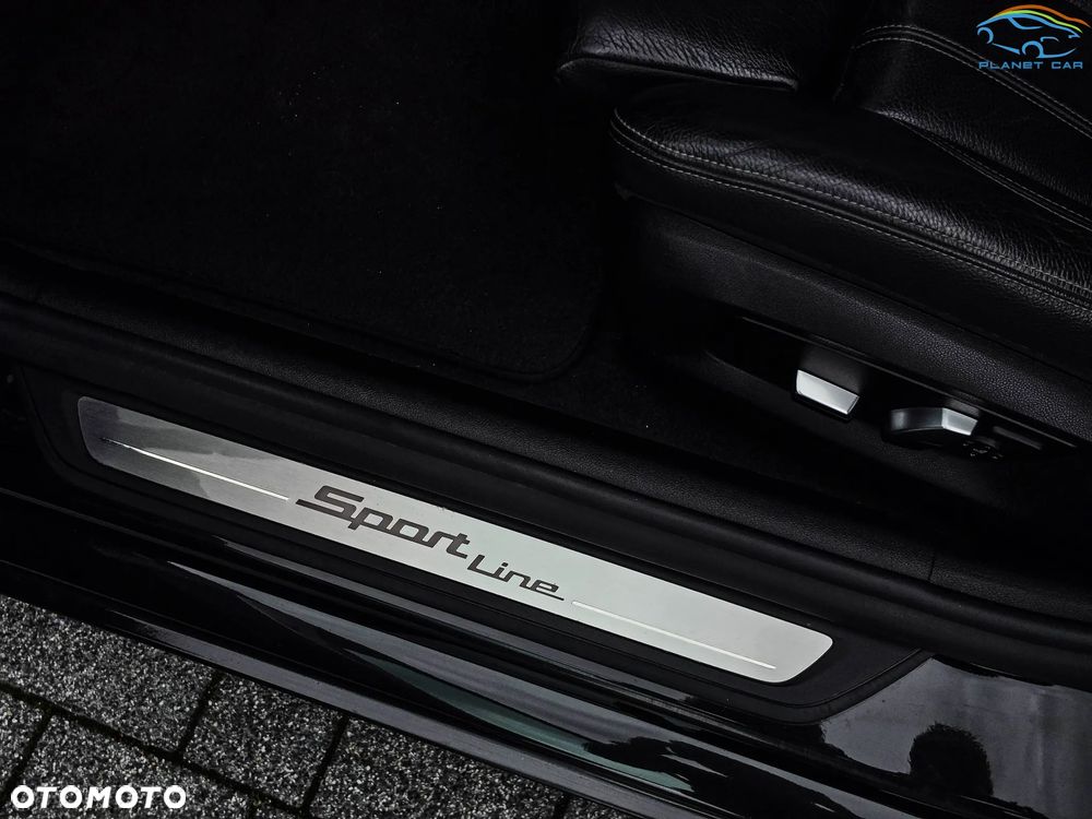 BMW Seria 5 525d Sport Line - 15