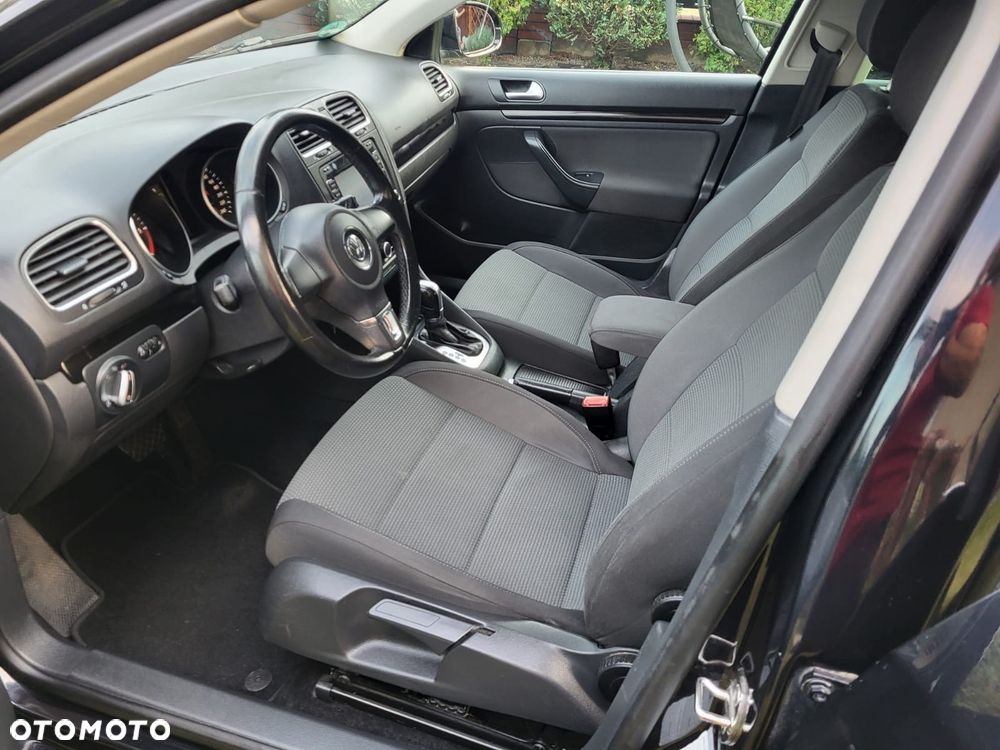 Volkswagen Golf 2.0 TDI DPF BlueMotion Technology DSG MATCH - 9