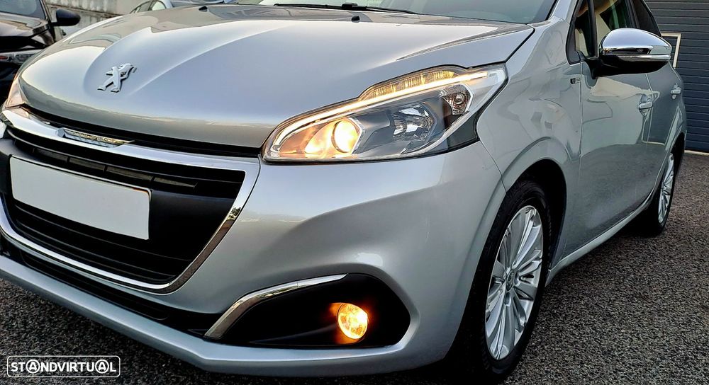 Peugeot 208 1.2 PureTech Style - 19