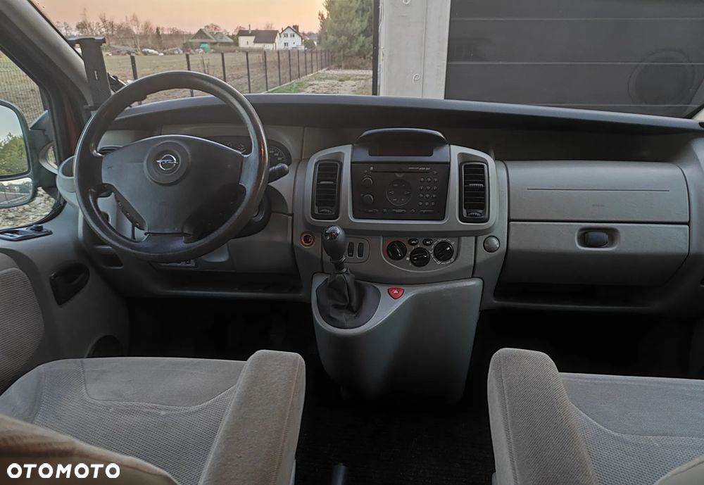 Opel Vivaro Tour - 5