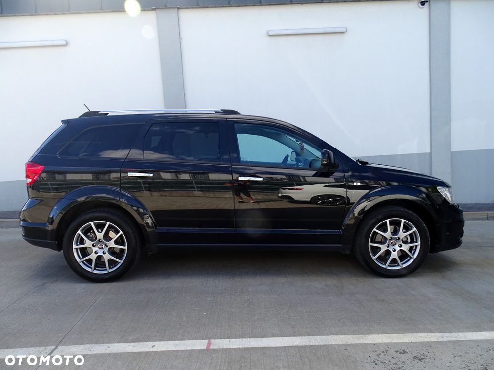 Fiat Freemont 2.0 Multijet Black Code AWD - 4