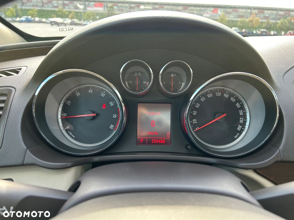 Opel Insignia 2.0 T Cosmo - 13