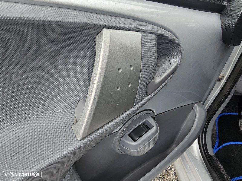 Peugeot 107 1.0 Urban - 22