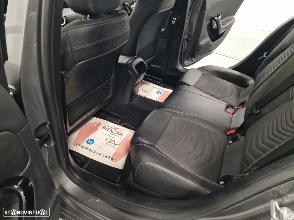 Mercedes-Benz A 180 d Style Plus Aut. - 39