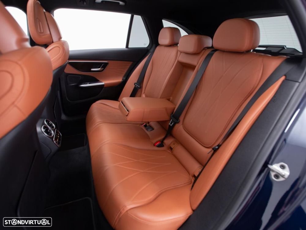 Mercedes-Benz C 300 e AMG Line - 12