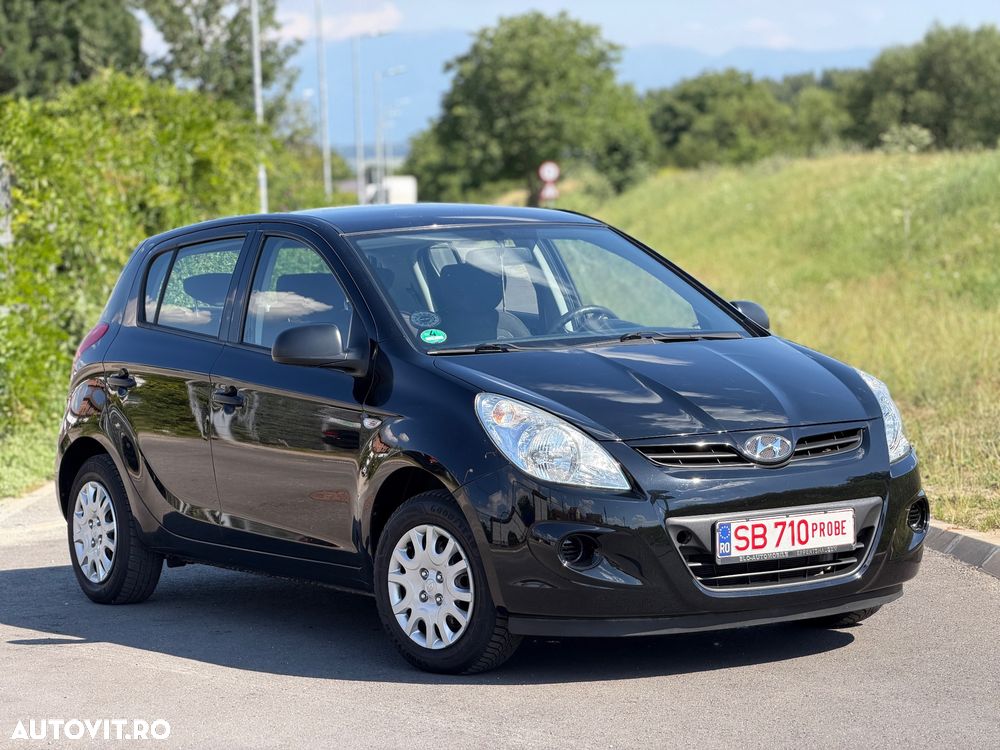 HYUNDAI i20 2010