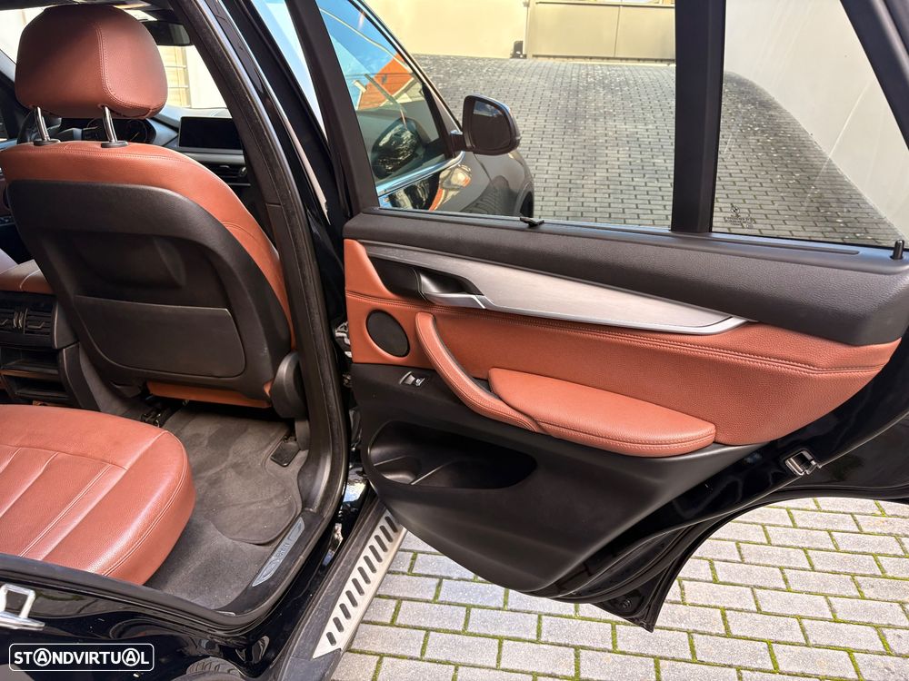 BMW X5 25 d sDrive Comfort 7L - 30