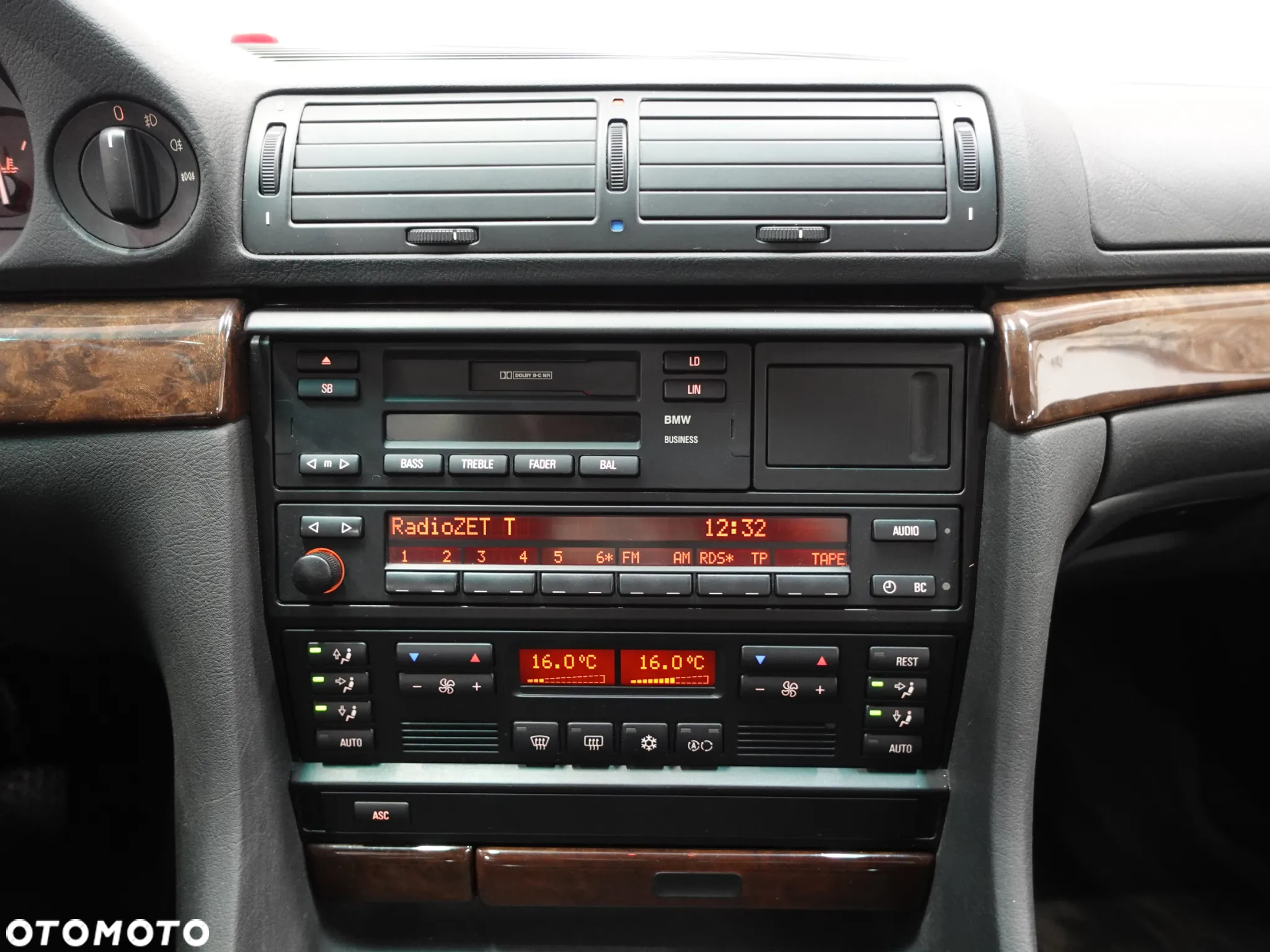 BMW Seria 7 728i - 34