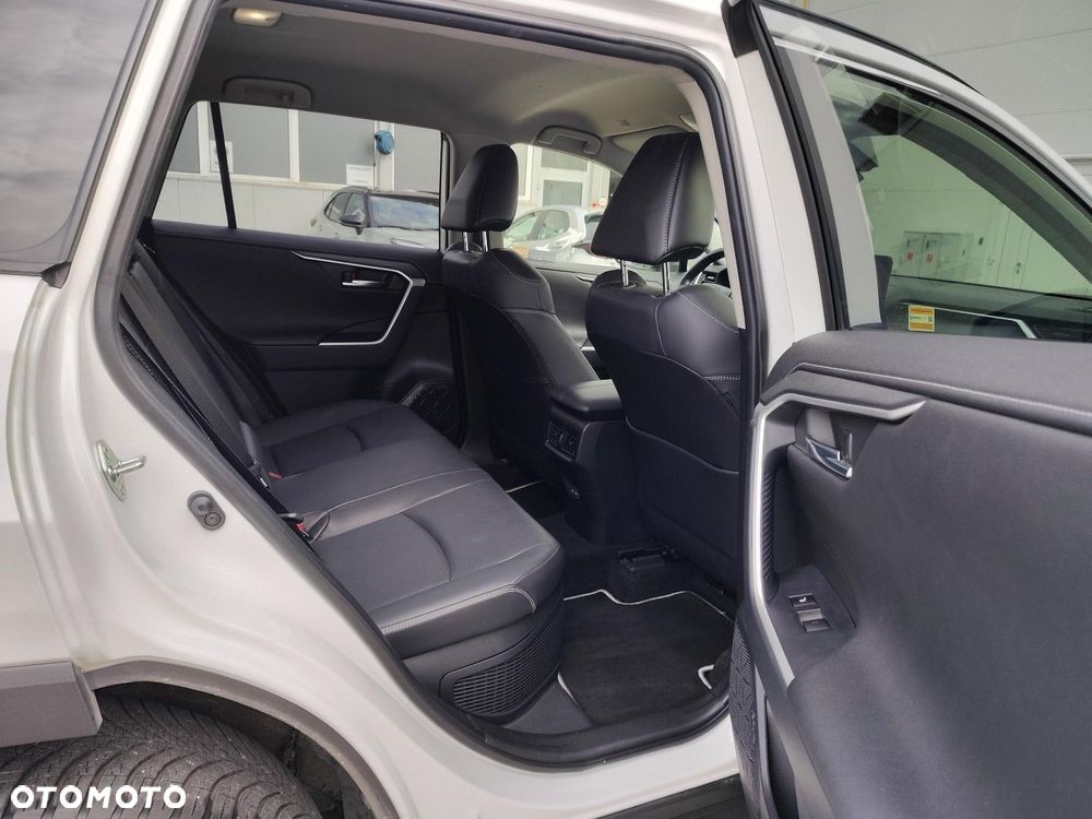 Toyota RAV4 - 12