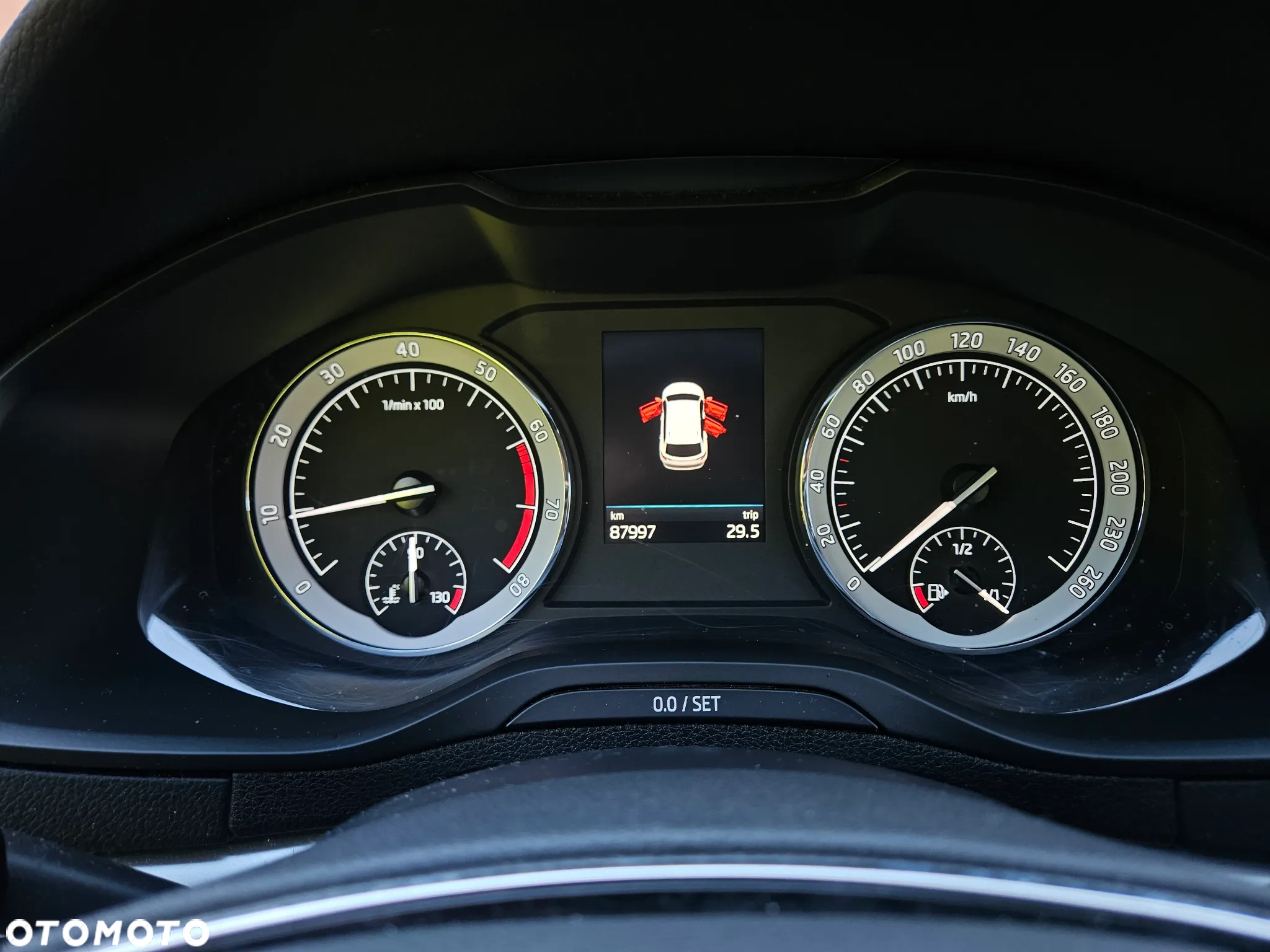 Skoda Karoq 1.5 TSI ACT 4x2 Style DSG - 24