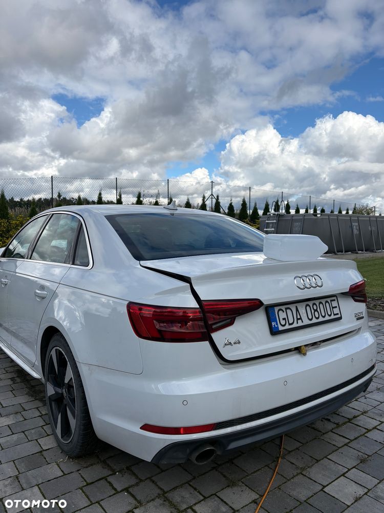 Audi A4 Limousine - 16