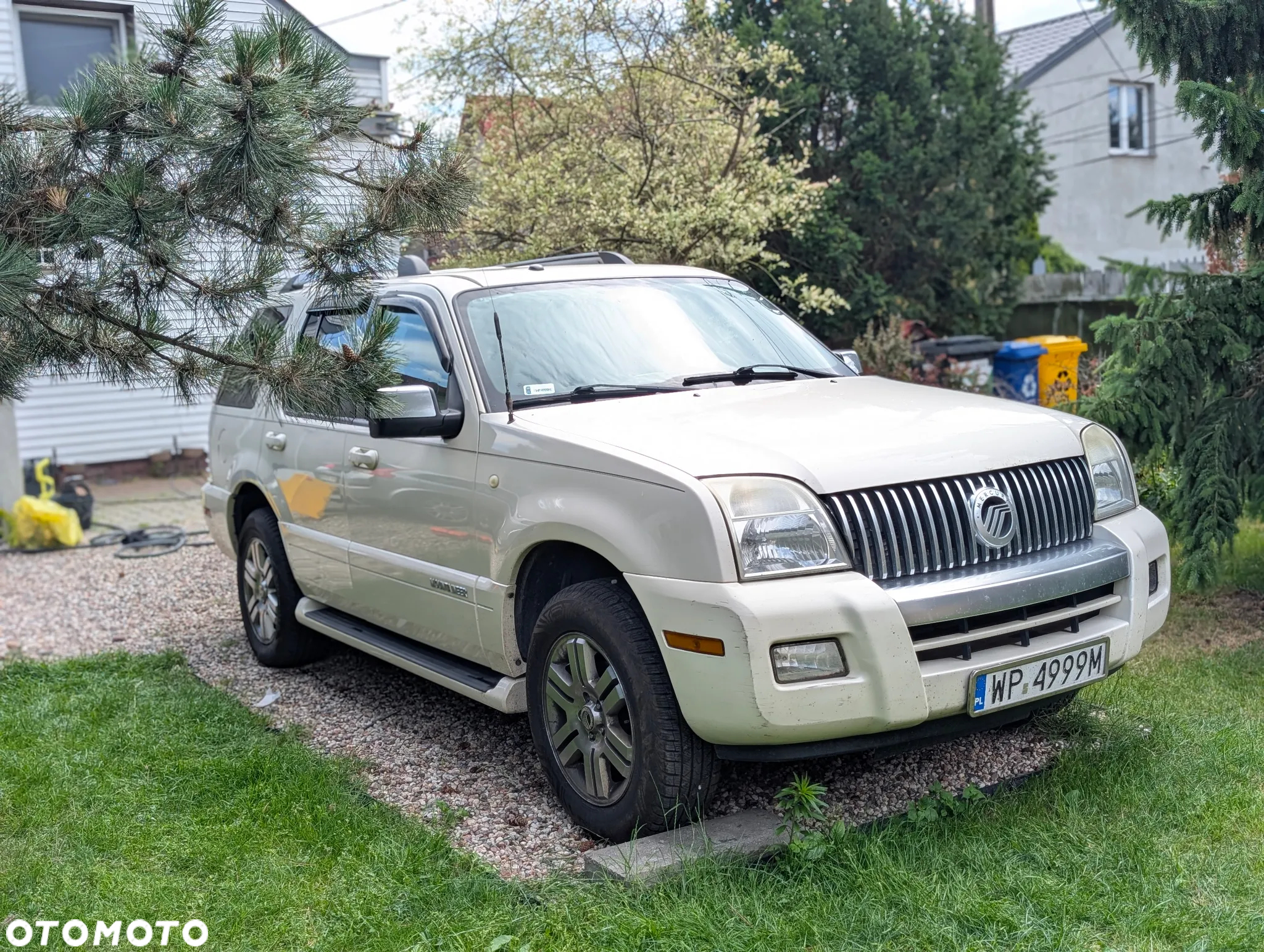 Mercury Mountaineer - 8