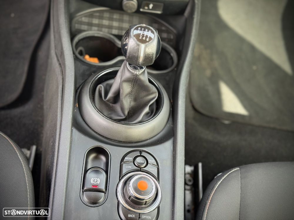 MINI Clubman One D - 32