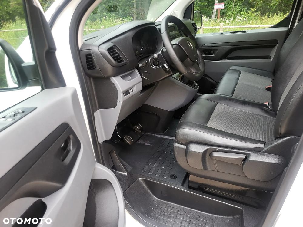 Opel Vivaro - 22