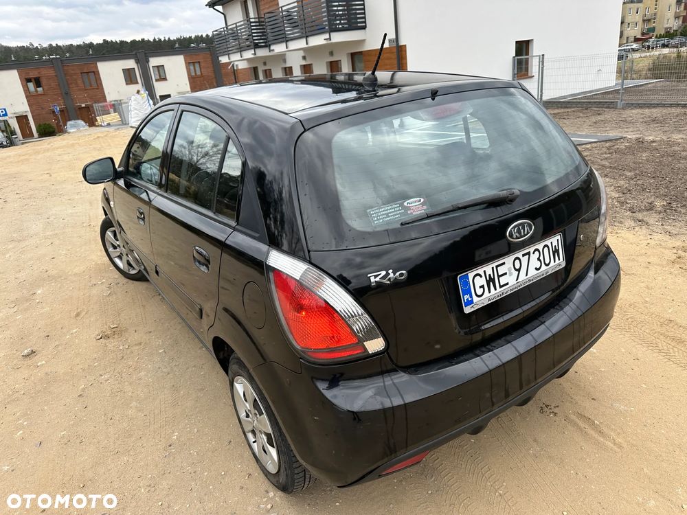 Kia Rio 1.4 Spirit - 9