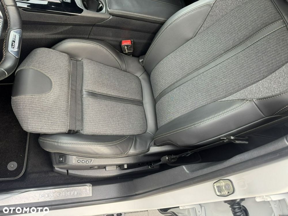 Peugeot 3008 THP 165 EAT6 Stop & Start Allure - 11
