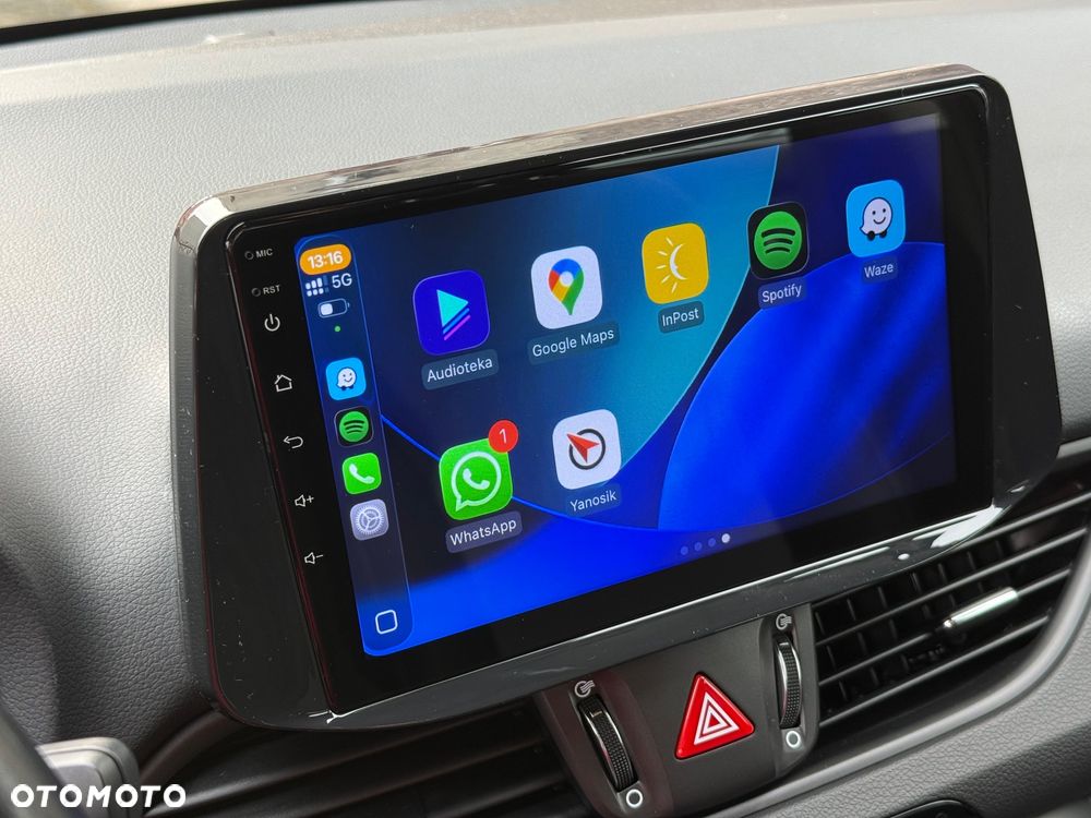 Hyundai i30 1.5 DPI Classic + - 10