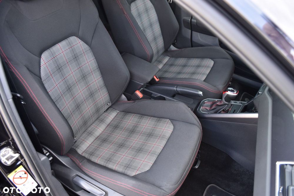Volkswagen Polo - 33