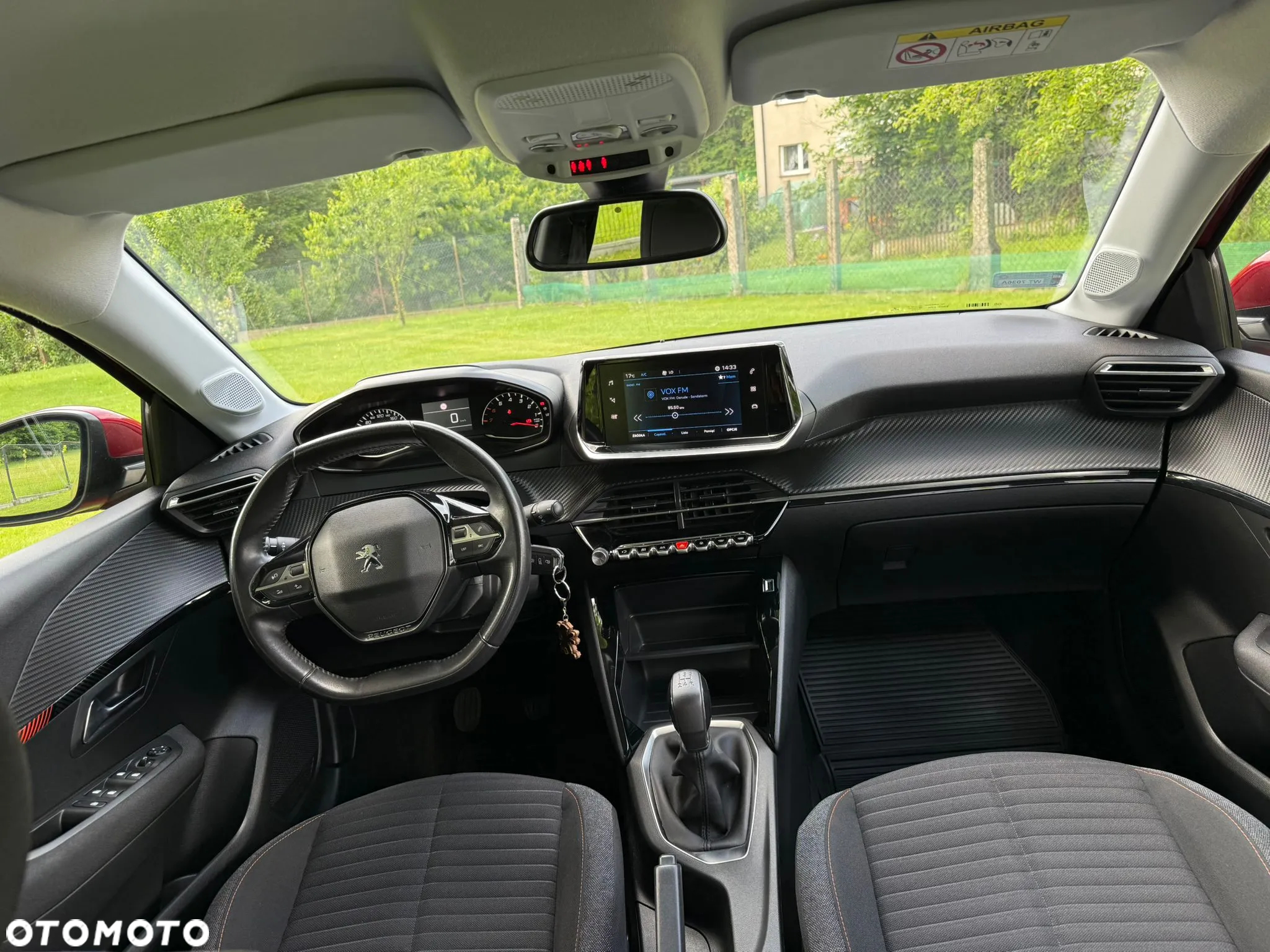 Peugeot 208 - 14
