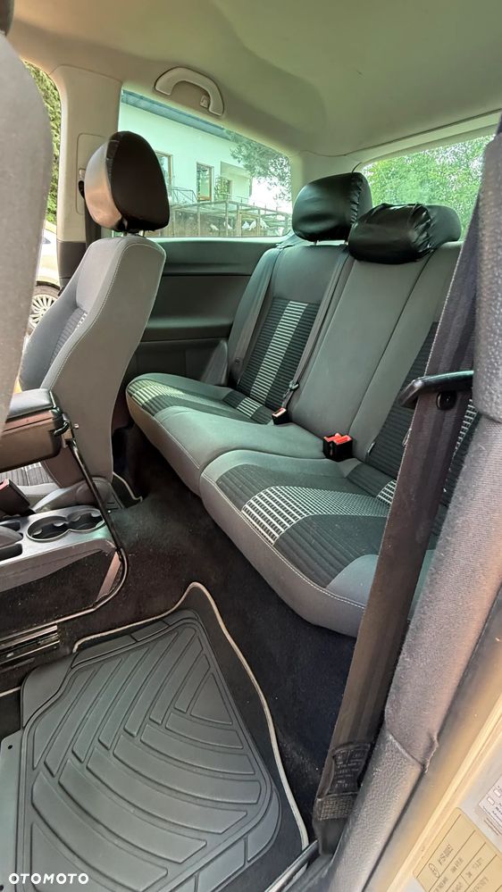 Volkswagen Polo 1.4 16V Sportline - 31