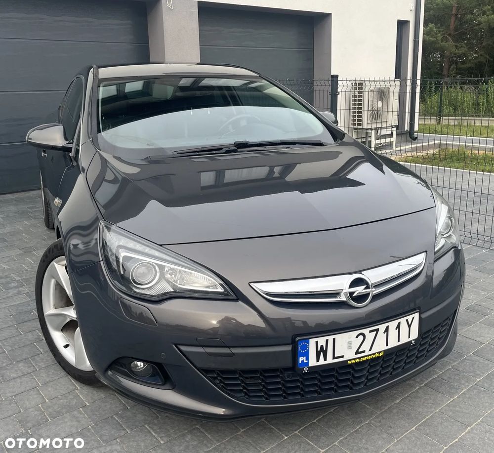 Opel Astra 1.6 T Cosmo - 14