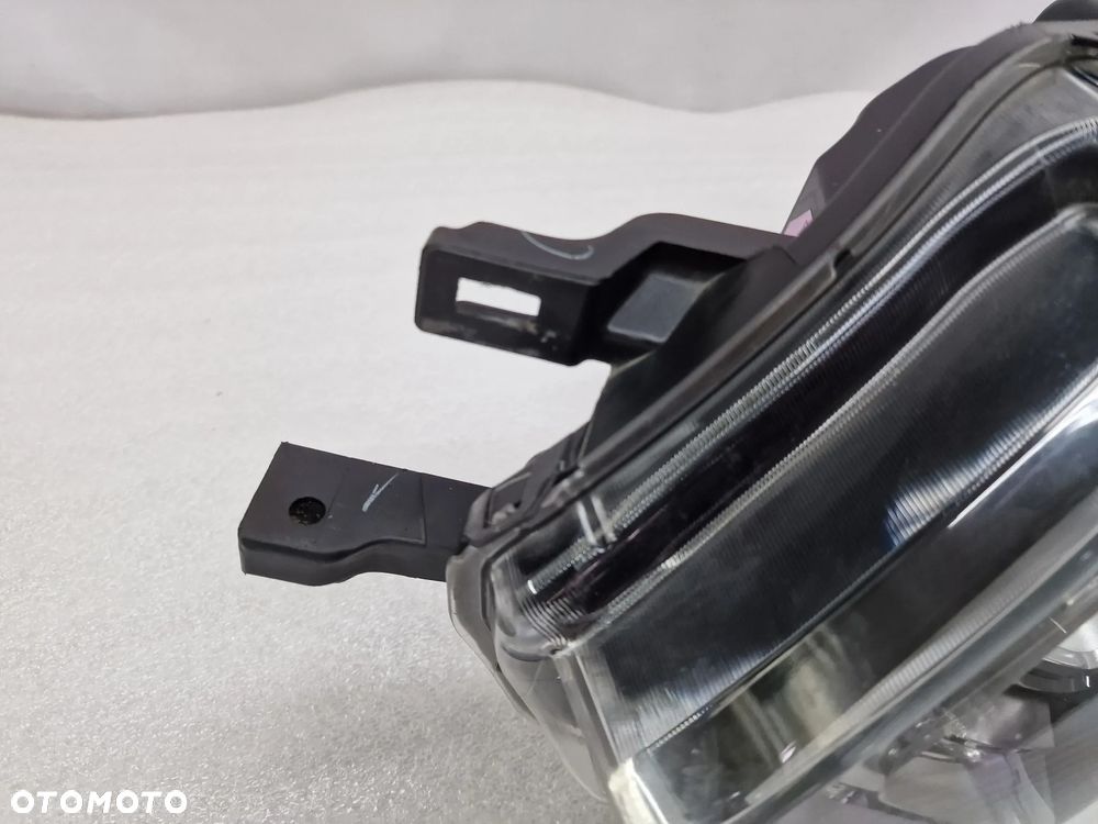 NISSAN QASHQAI II J11 LIFT 17- LEWA LAMPA PRZEDNIA PRZÓD FULL LED , NR KOITO 100-19011 / KOITO 100-19012 , NR AUKCJI LA395 - 7