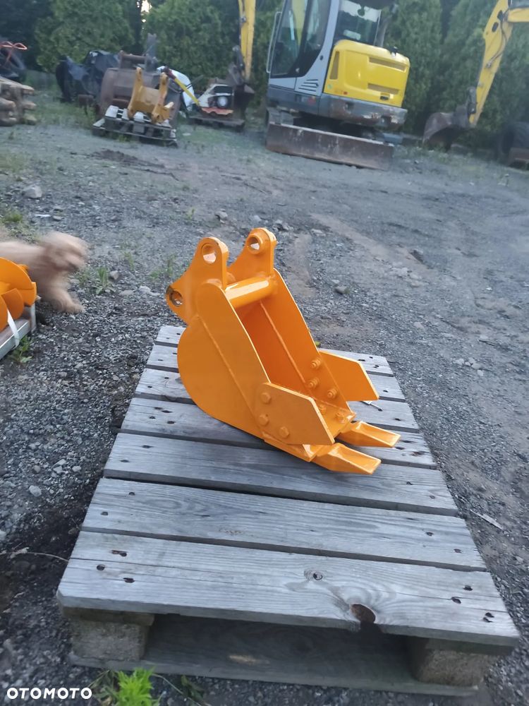 Łyżka do koparki minikoparki 30cm fi30 NOWA - 3