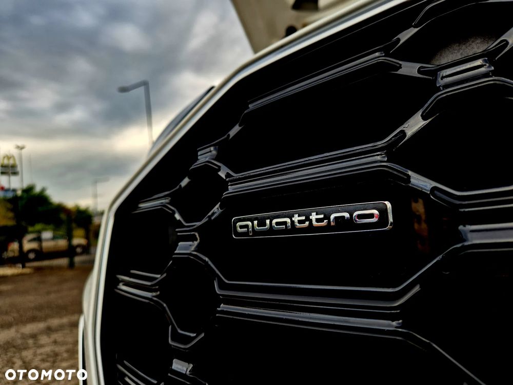 Audi Q5 50 TFSIe quattro S tronic S line - 32