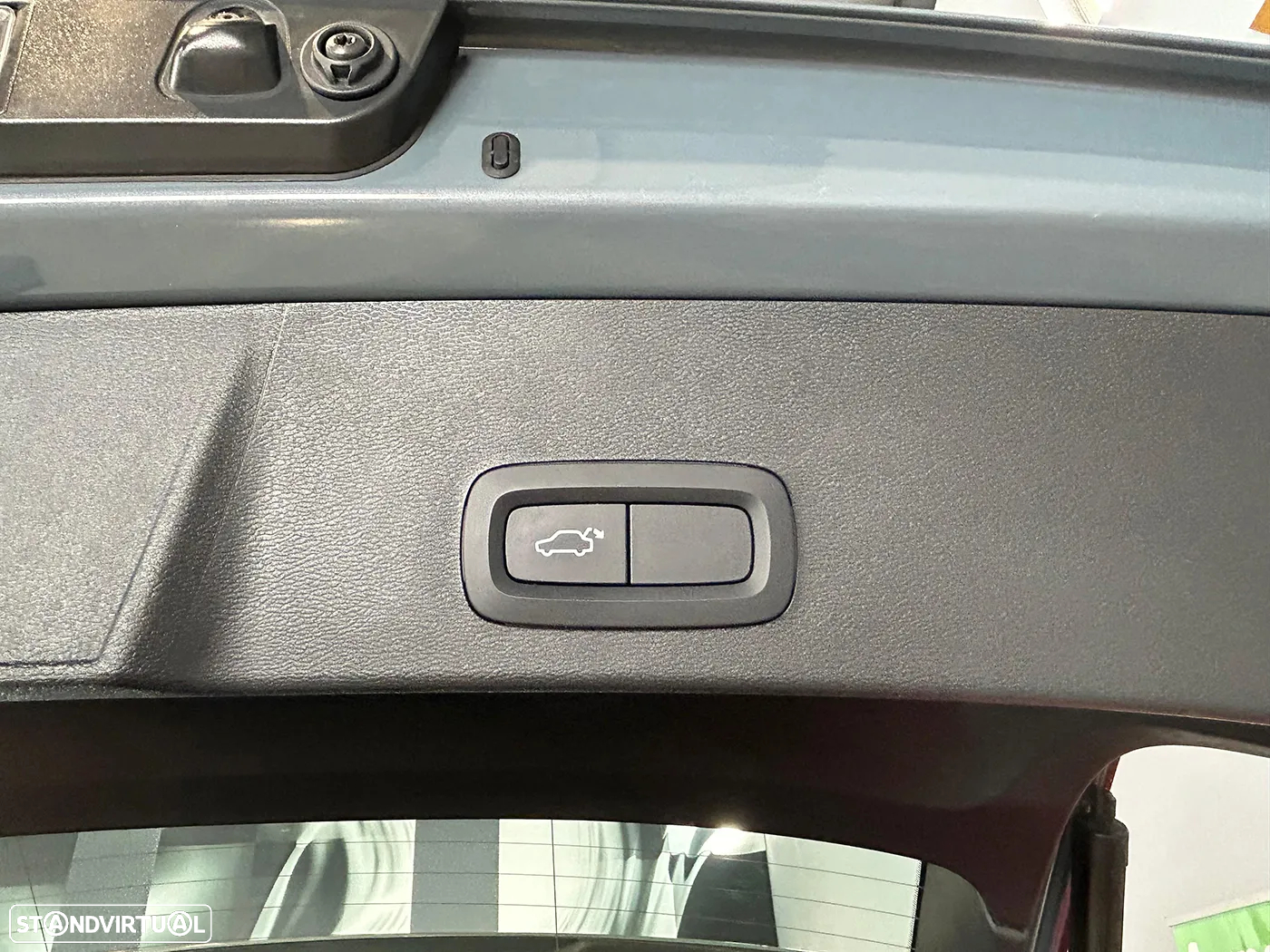 Volvo XC 40 2.0 D3 Momentum Plus Geartronic - 37