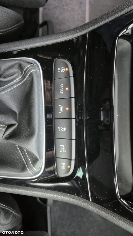 Opel Astra 1.4 Turbo Start/Stop Innovation - 24
