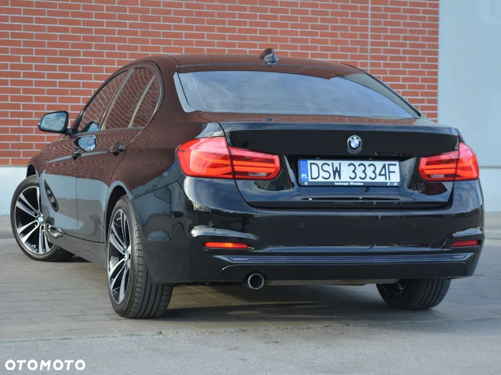 BMW Seria 3 318i Sport Line Shadow - 20