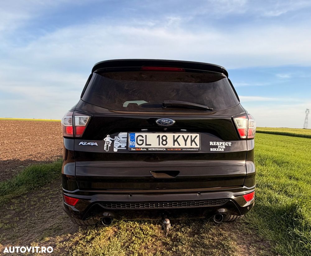 Ford Kuga 2.0 TDCi 4WD Powershift ST-Line - 6