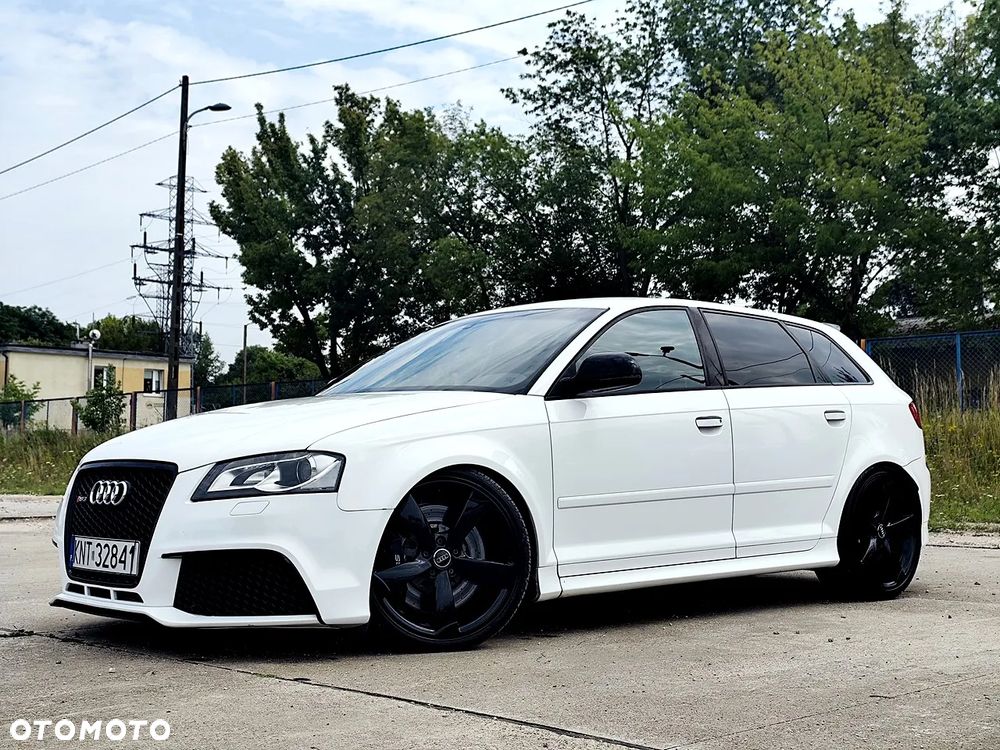 Audi RS3 Sportback Standard - 2