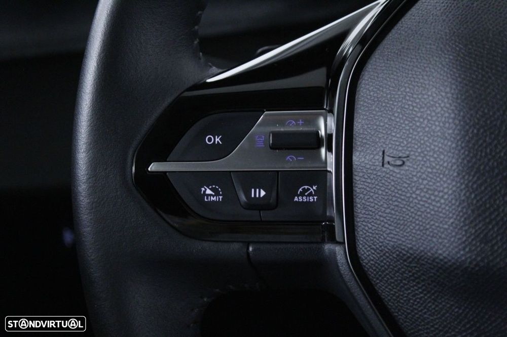 Peugeot 408 1.2 Hybrid Allure e-DCS6 - 23