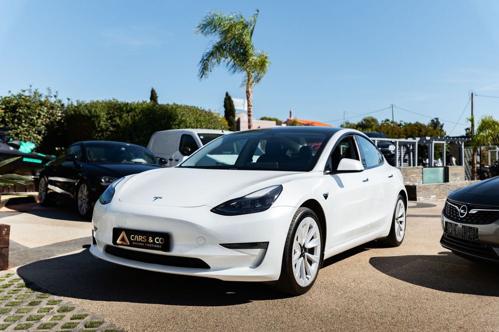 Tesla Model 3 Long-Range Dual Motor AWD