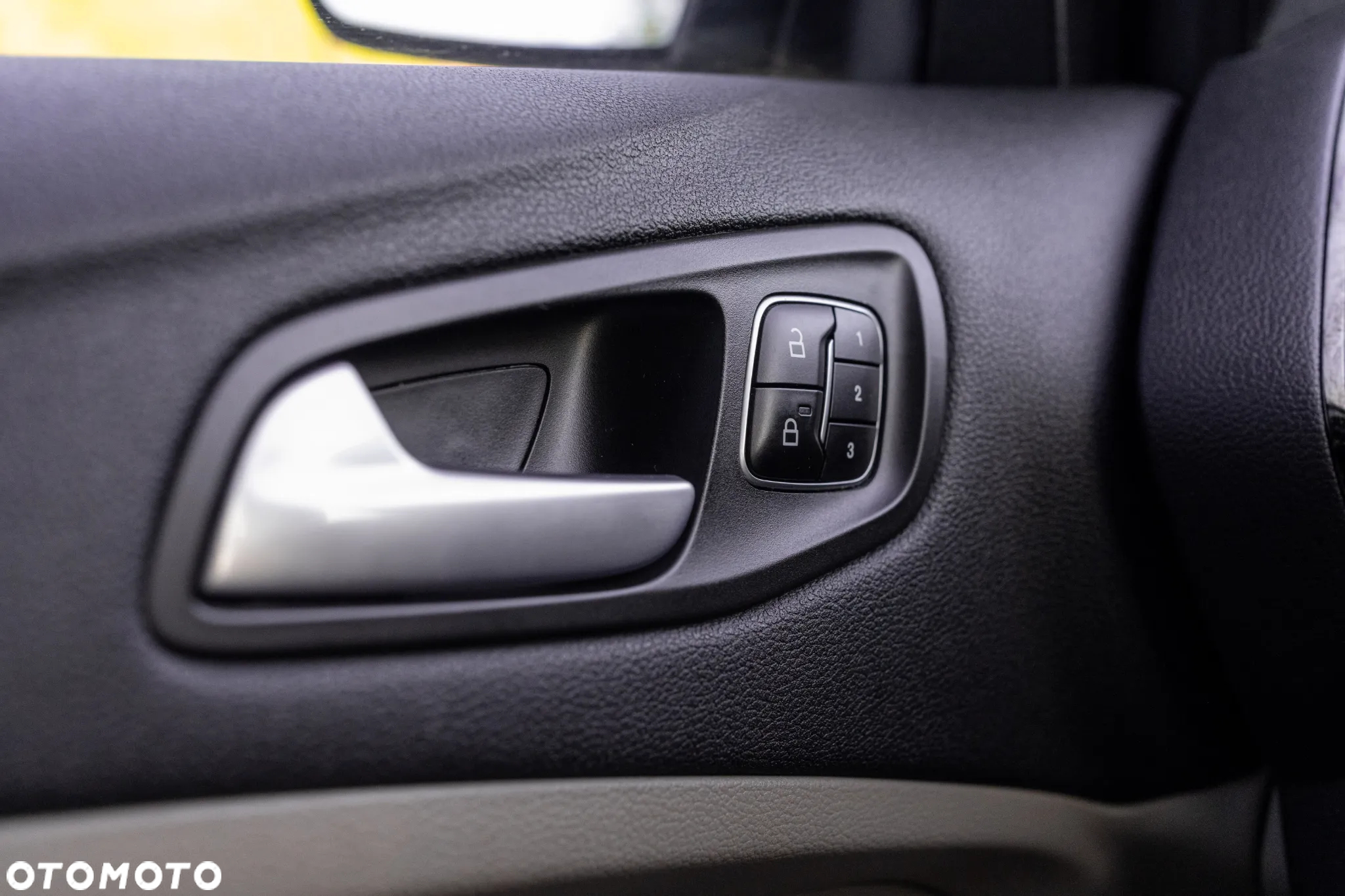 Ford Escape 2.0 EcoBoost AWD Titanium - 22