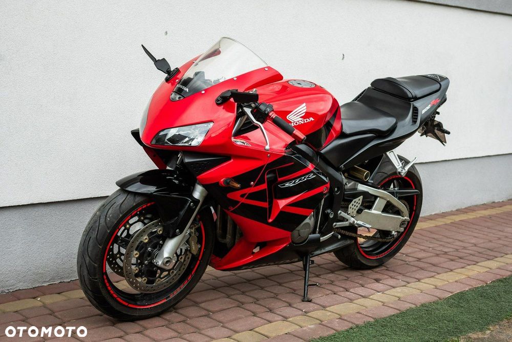 Honda CBR - 7