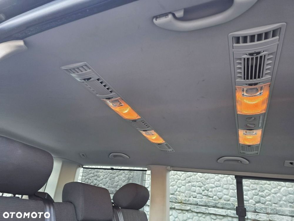 Volkswagen Multivan 2.0 TDI L1 Comfortline DSG - 27