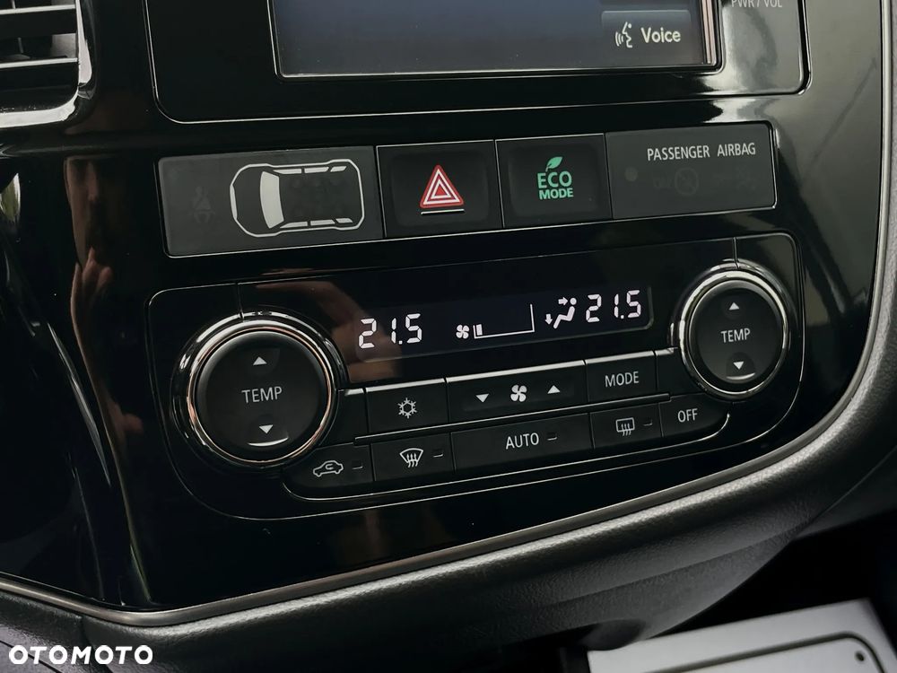 Mitsubishi Outlander 2.0 Instyle SDA 4WD CVT - 31