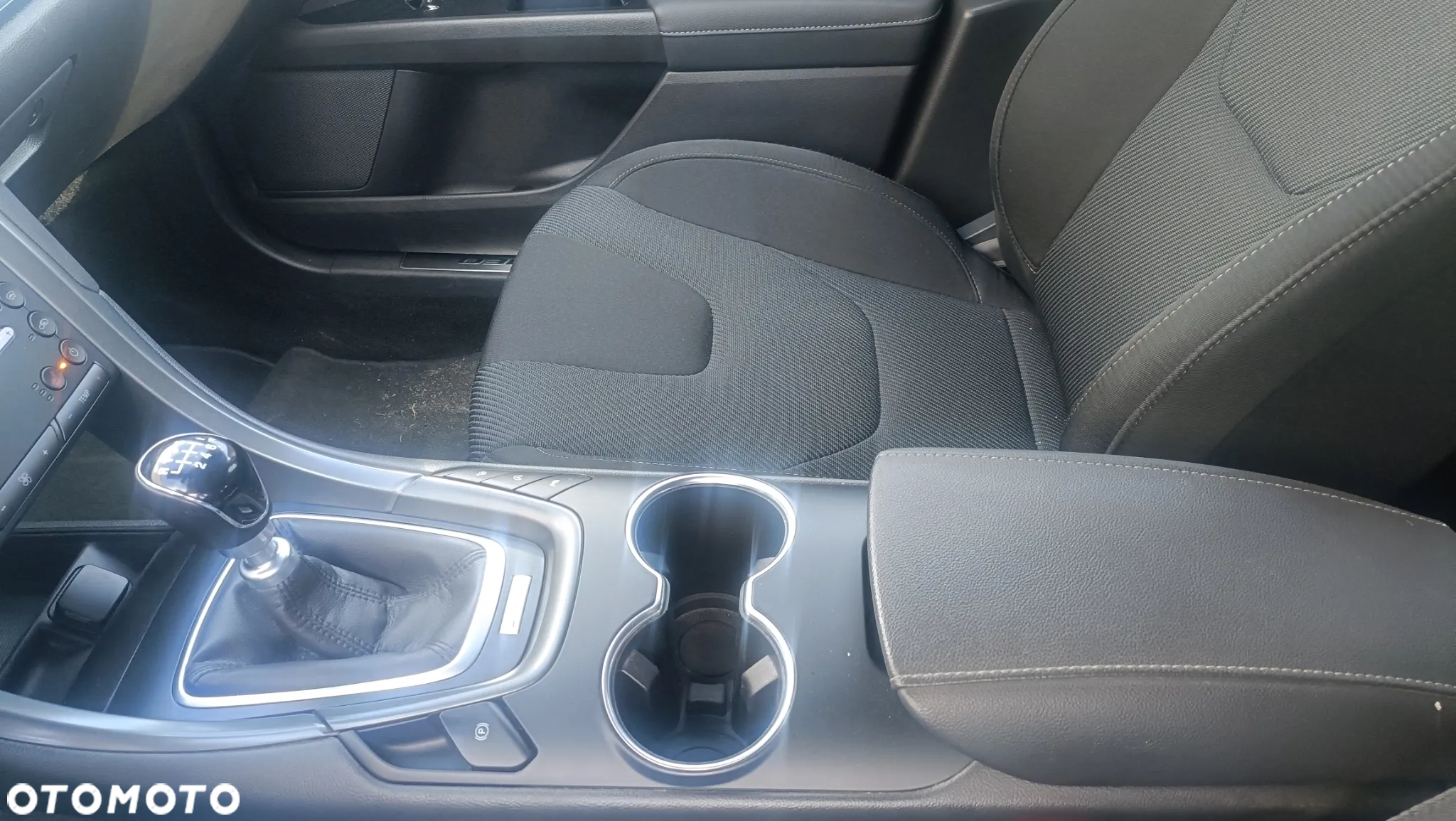 Ford Mondeo - 15