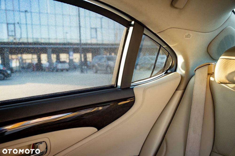 Lexus LS 460 Prestige - 22