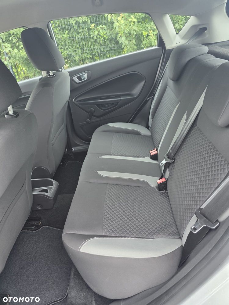 Ford Fiesta - 11