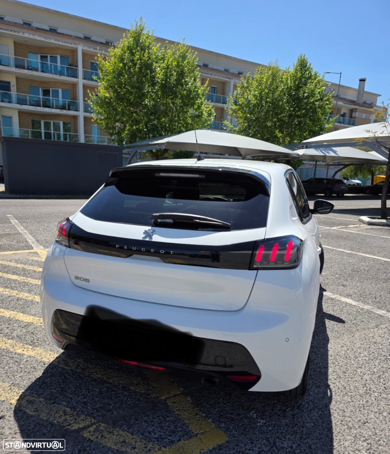 Peugeot 208 1.5 BlueHDi Allure Pack - 2