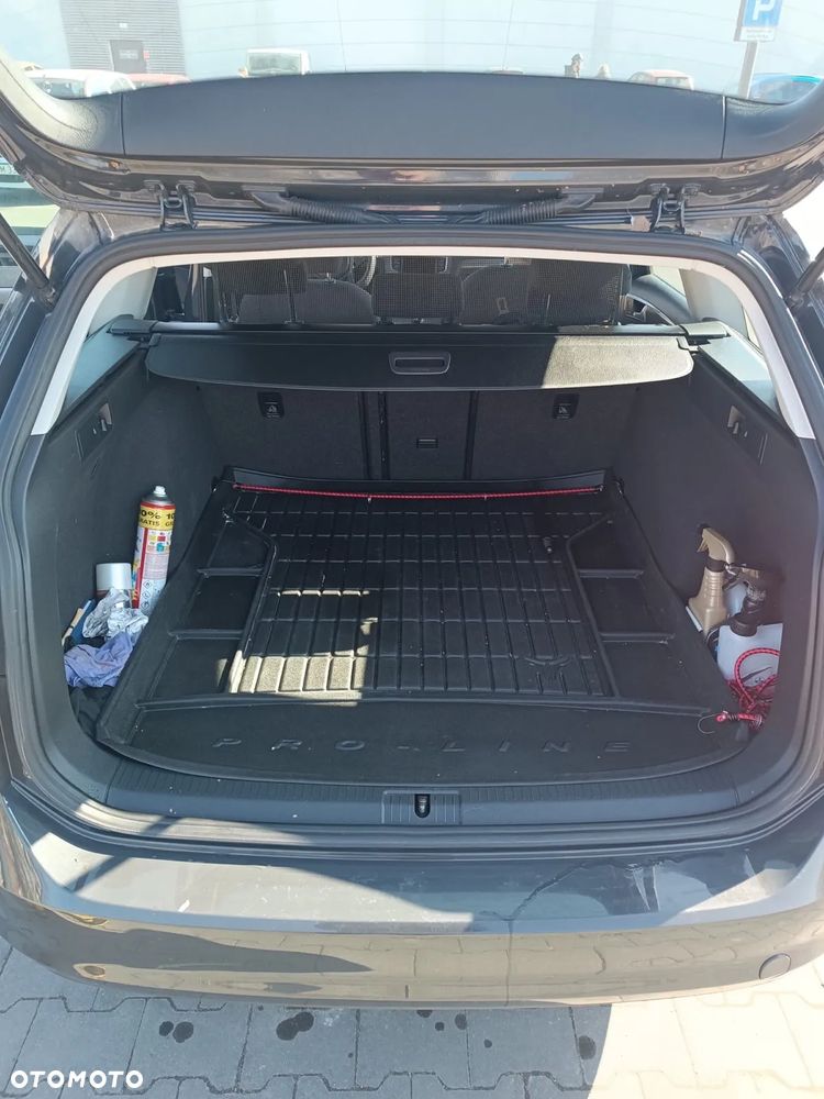 Volkswagen Golf - 9
