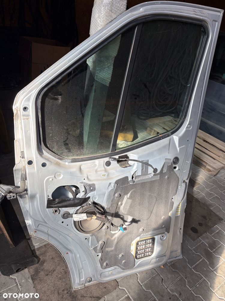 DRZWI prawe kompletne  FORD TRANSIT MK8 - 2