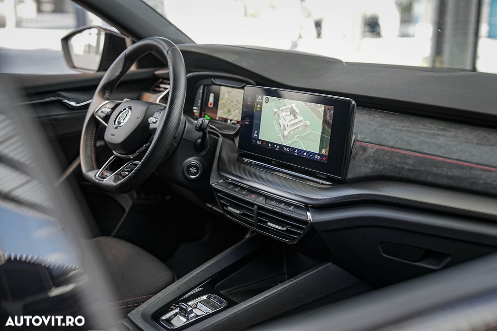 Skoda Octavia 1.4 TSI DSG RS First Edition - 13